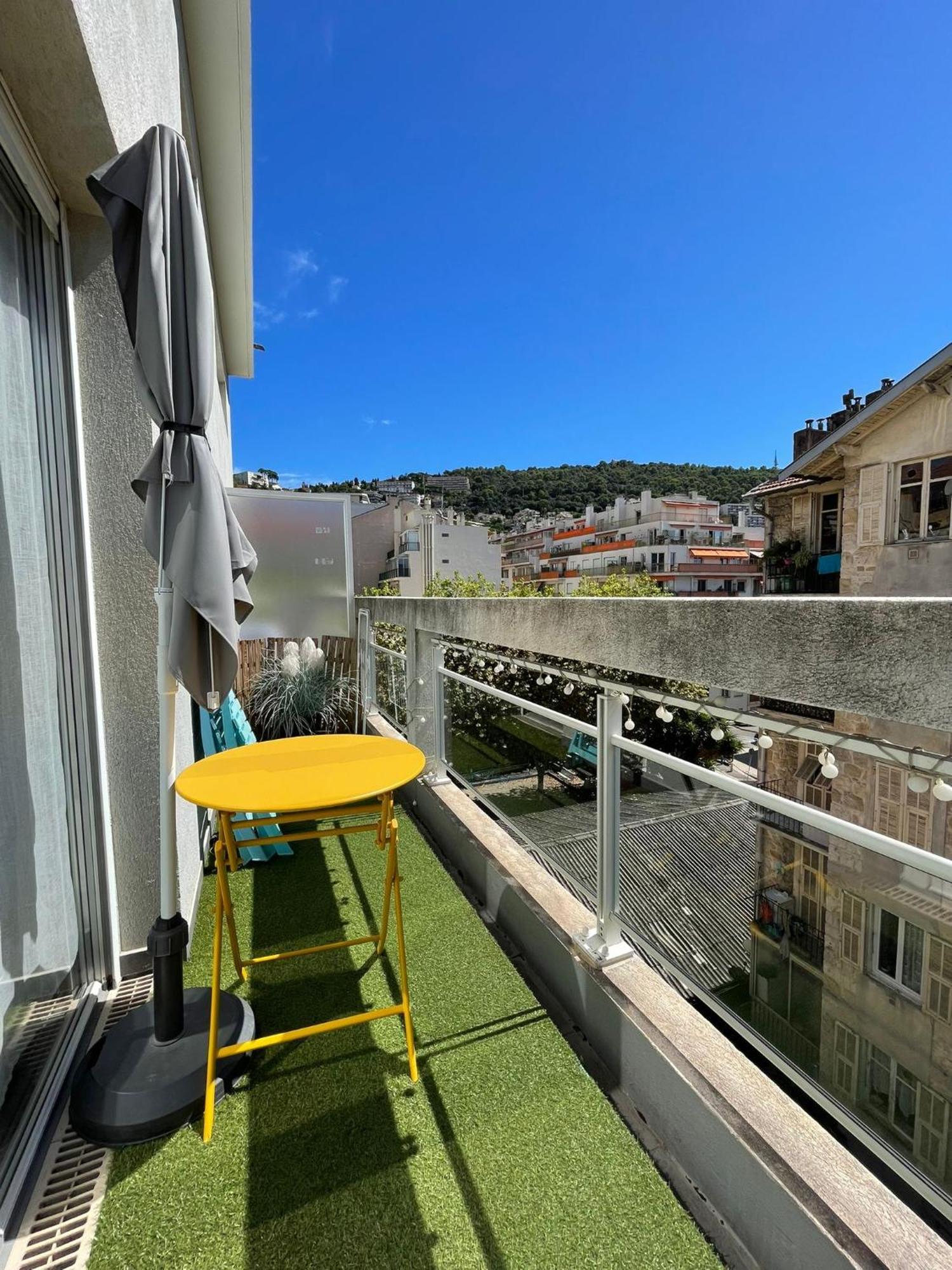 Charmant Studio Climatise Avec Terrasse Ensoleillee Nice Ngoại thất bức ảnh