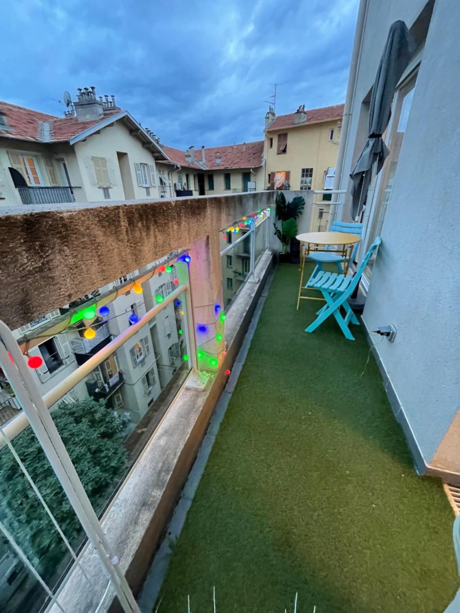 Charmant Studio Climatise Avec Terrasse Ensoleillee Nice Ngoại thất bức ảnh